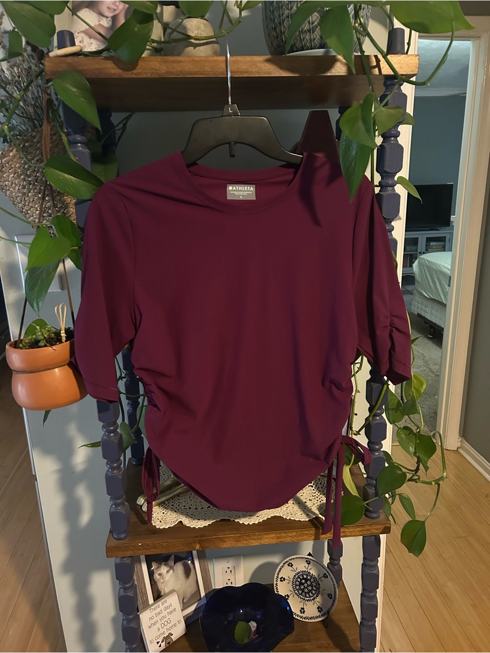 Athleta Plum Ruched-Side Quarter Sleeve Tee